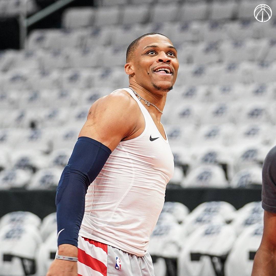 赛后犹他爵士备战亚冠;手感冰凉细节曝光;媒体盛赞;轮换策略成焦点 赛后犹他爵士备战亚冠;手感冰凉细节曝光;媒体盛赞;轮换策略成焦点